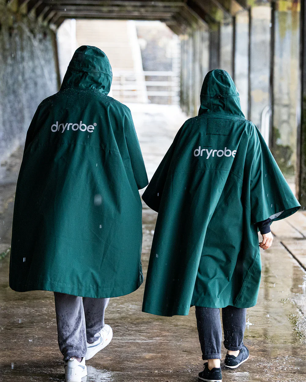 Dryrobe One Size Rainproof Poncho - Dark Green - Image 3