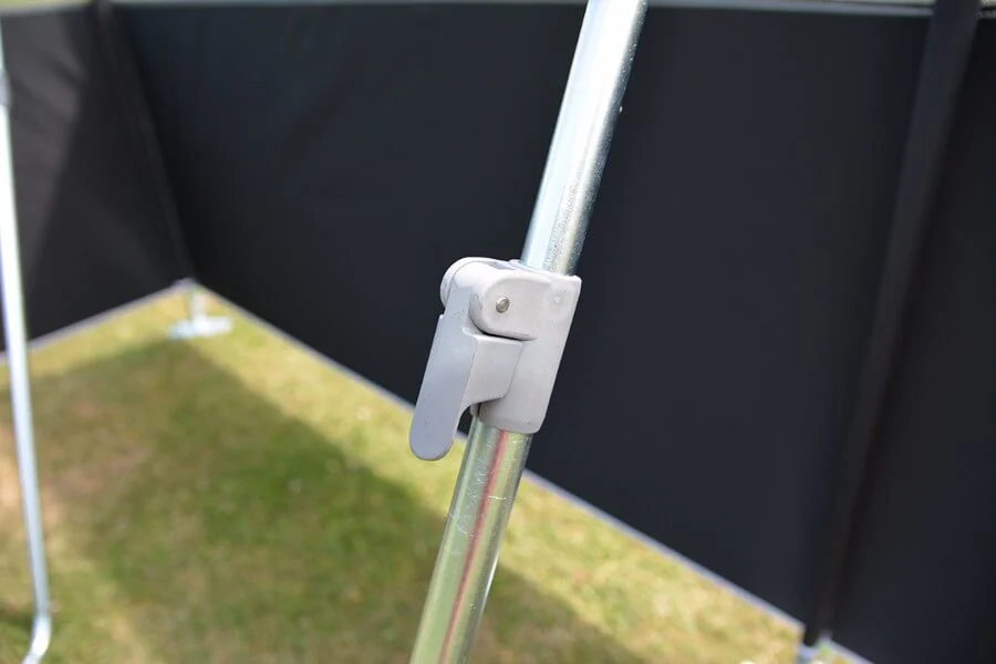 Dometic Pro Windbreak 3 — 3-Panel Caravan & Camping Windbreak - Image 8