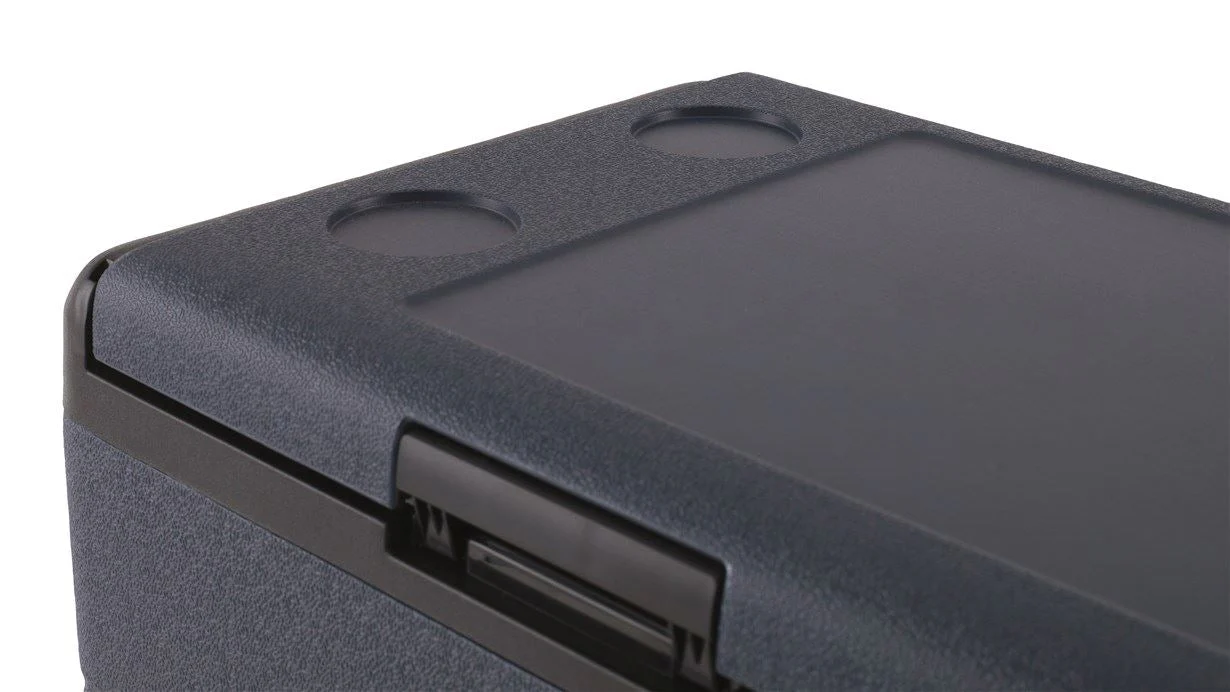 Outwell Arctic Chill 50L Coolbox 12v/230v - Image 3